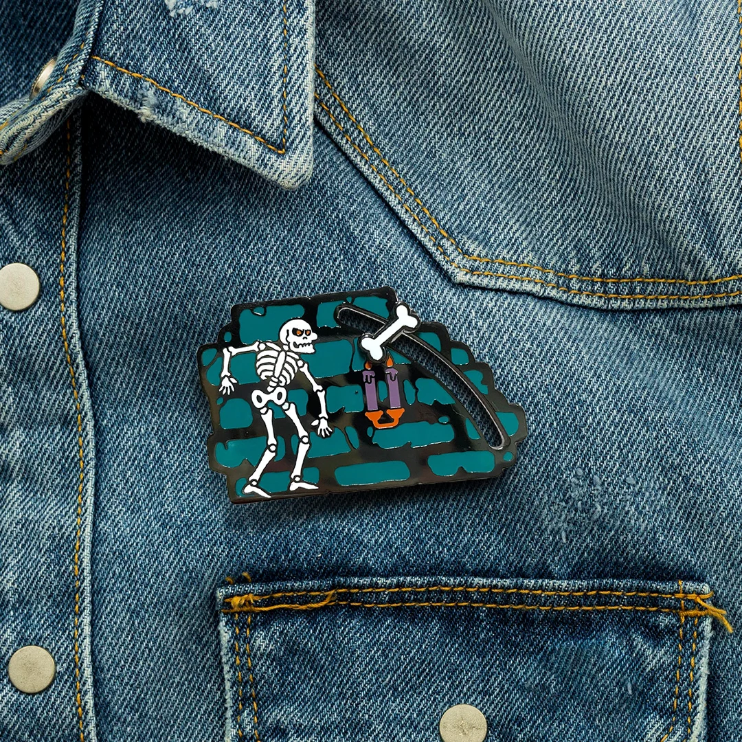 Skelet Bot Gooiende Mechanische Emaille Pin uit de Gelimiteerde Genummerde Serie