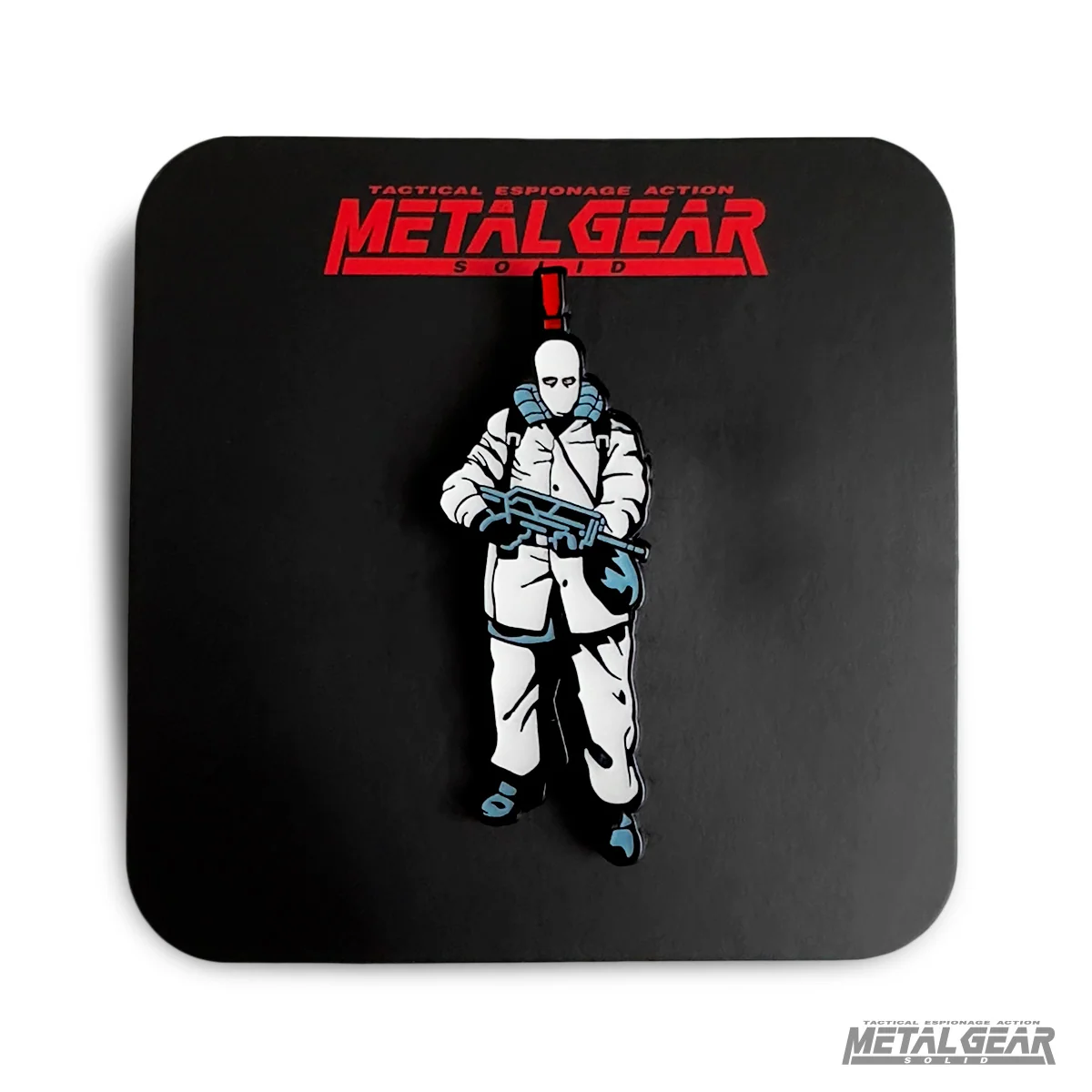 Metal Gear Solid Genome Soldier blød emaljenål med alert-symbol