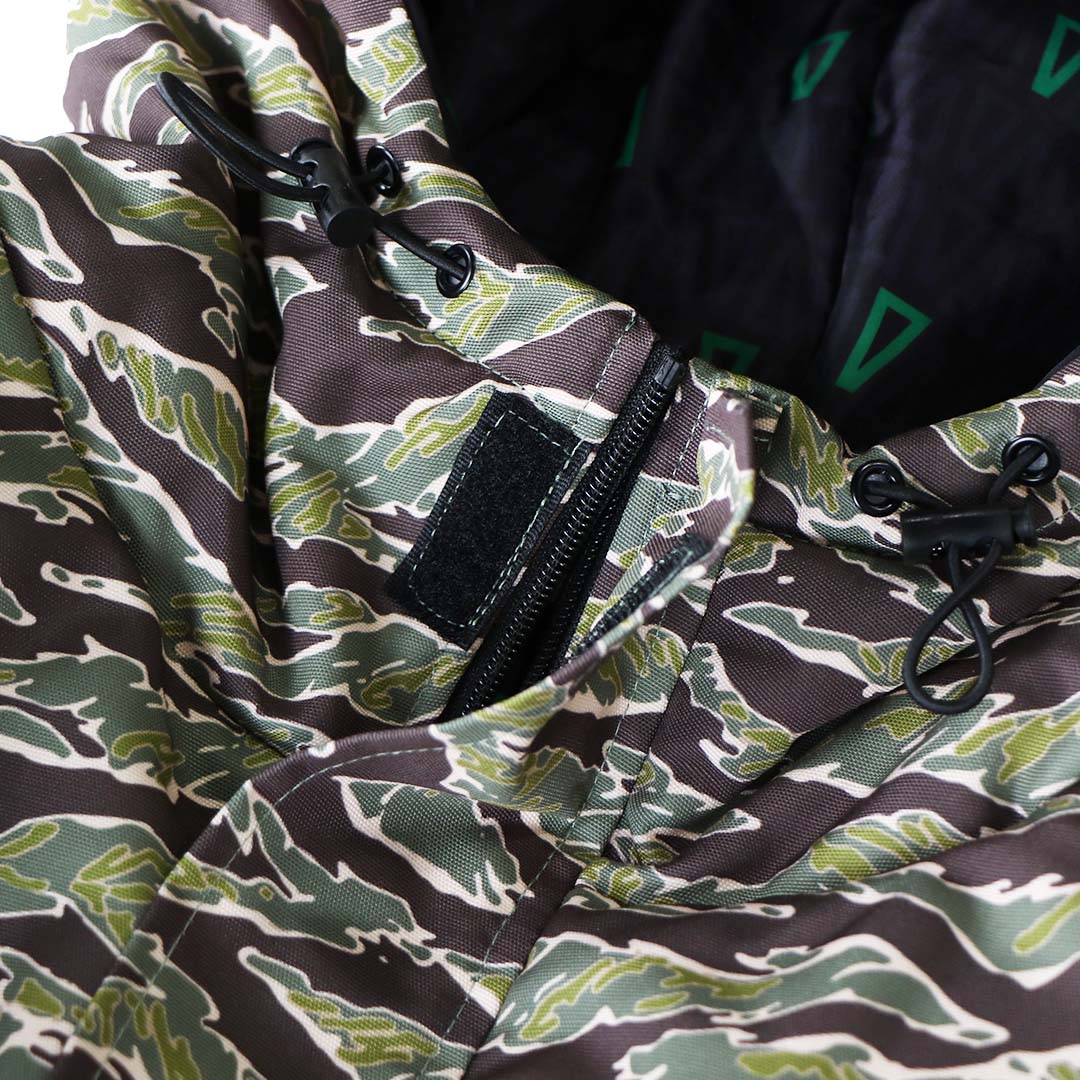 METAL GEAR SOLID Δ: SNAKE EATER Tiger Stripe Camo outdoorjas