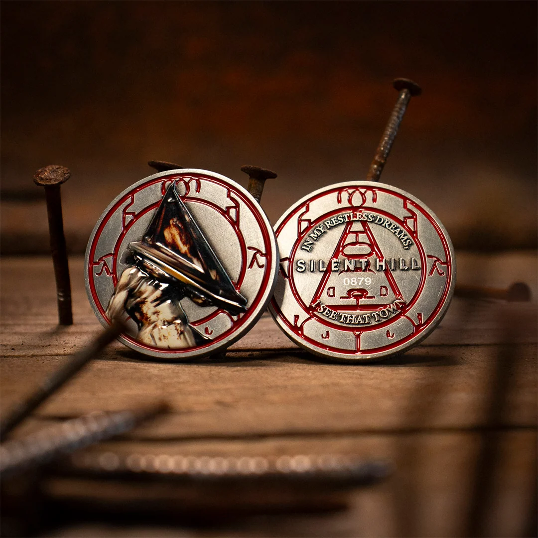 Moneda de edición limitada de Pyramid Head de Silent Hill con vitrina acrílica