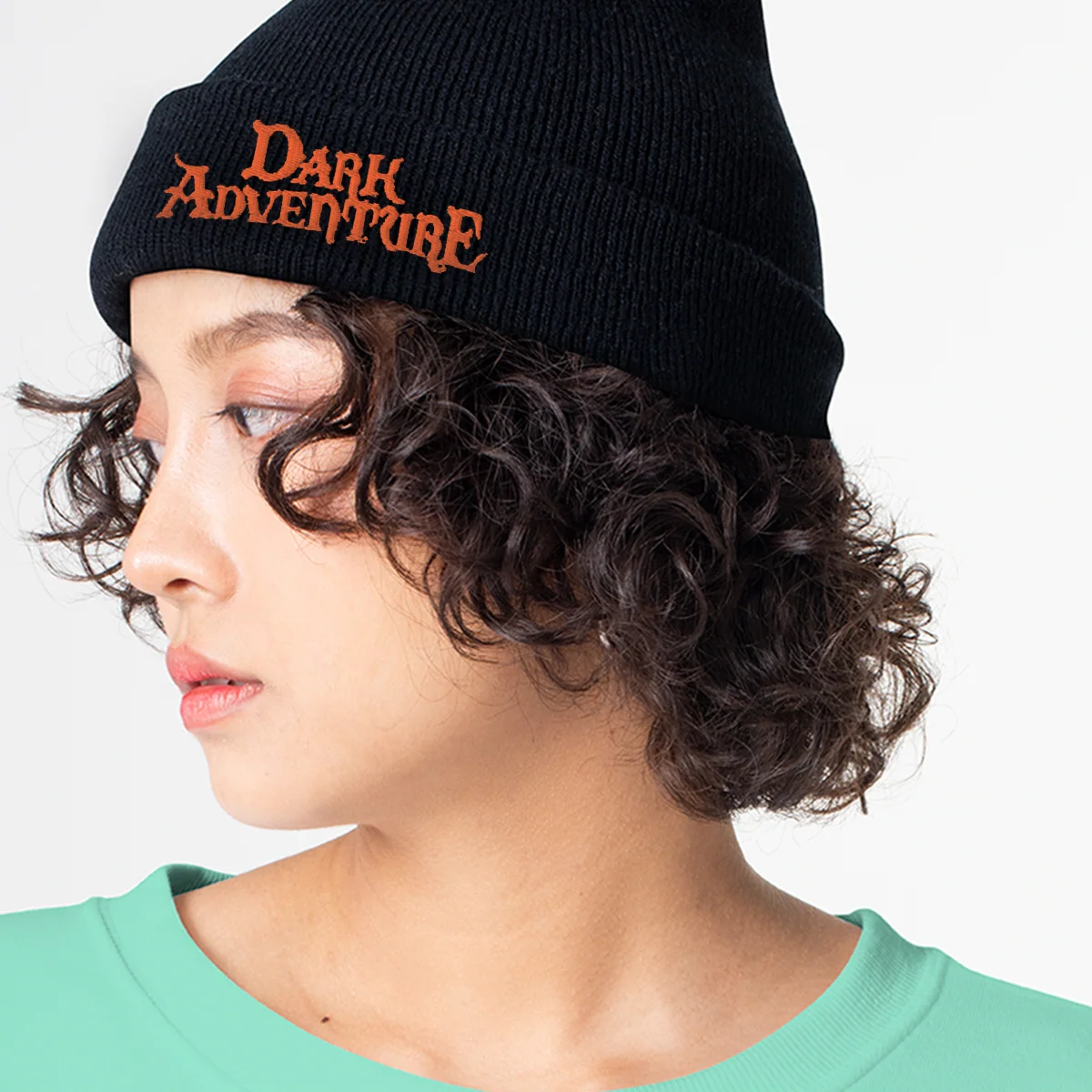 Dark Adventure Beanie aus weichem, dehnbarem Acryl-Strick