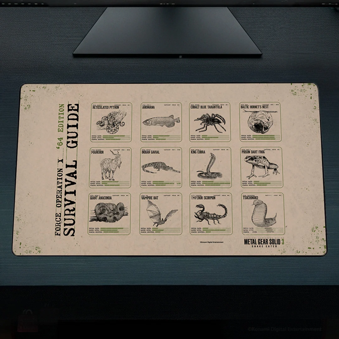 Metal Gear Solid 3 Survival Guide skrivbordsunderlägg och musmatta