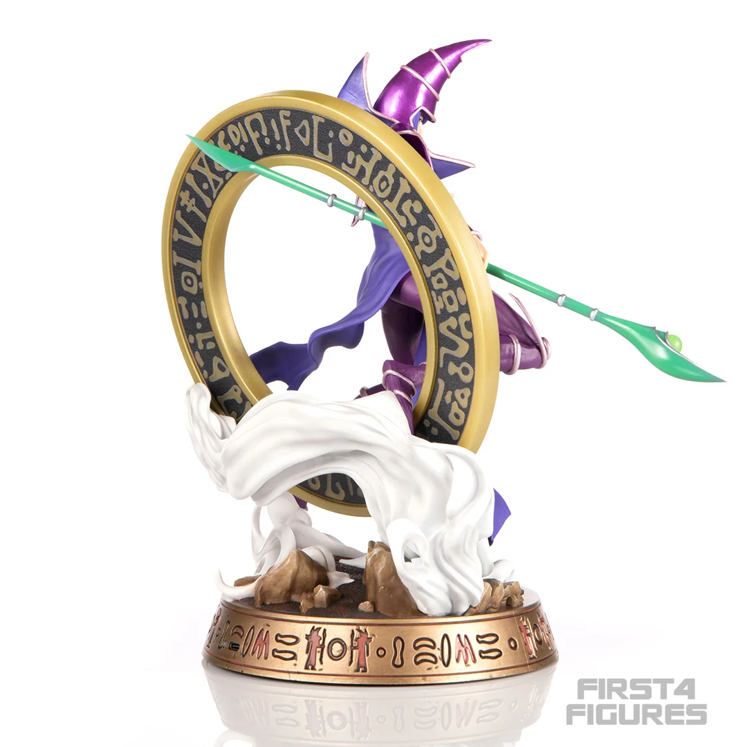 Figura de PVC de Dark Magician variante morada de Yu-Gi-Oh! Edición Estándar