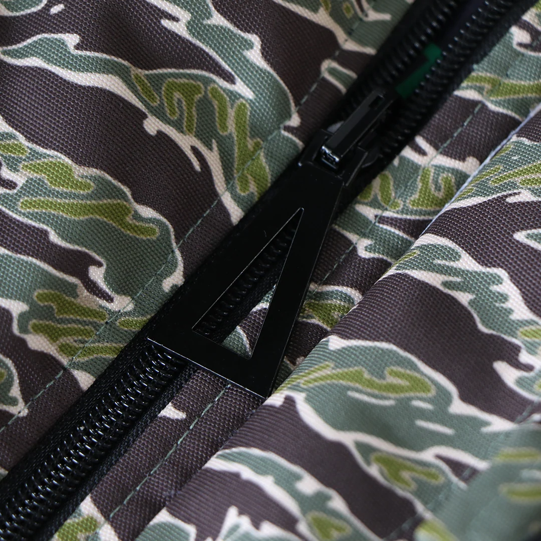 METAL GEAR SOLID Δ: SNAKE EATER Tiger Stripe Camo outdoorjas