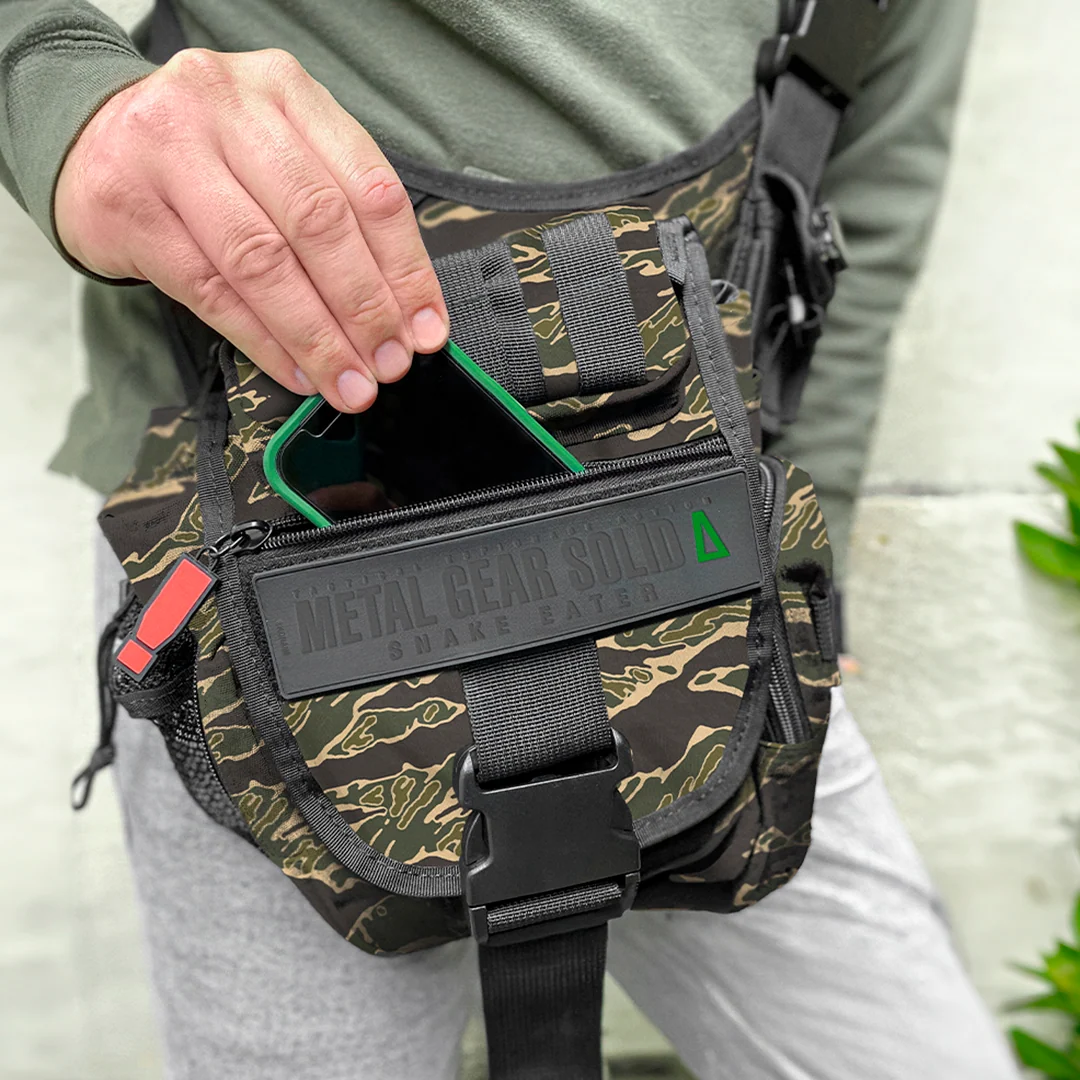 METAL GEAR SOLID Δ: SNAKE EATER Camo Tactical Shoulder Bag